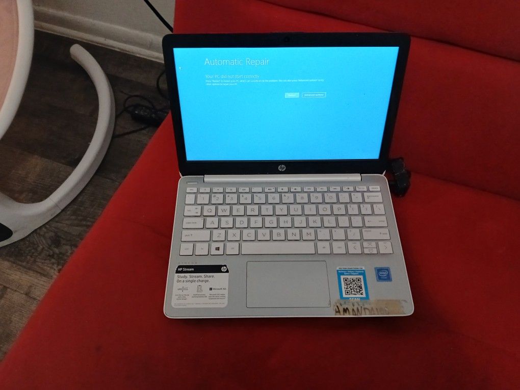 White Hp Laptop For Sale