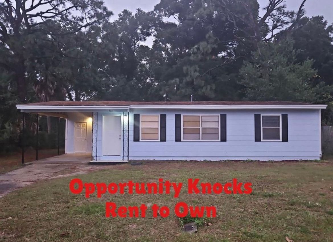 Owner May Consider Rent To Own. Nice Location. Pensacola