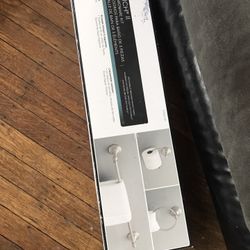 Delta 3 PCs Bath Accessories 