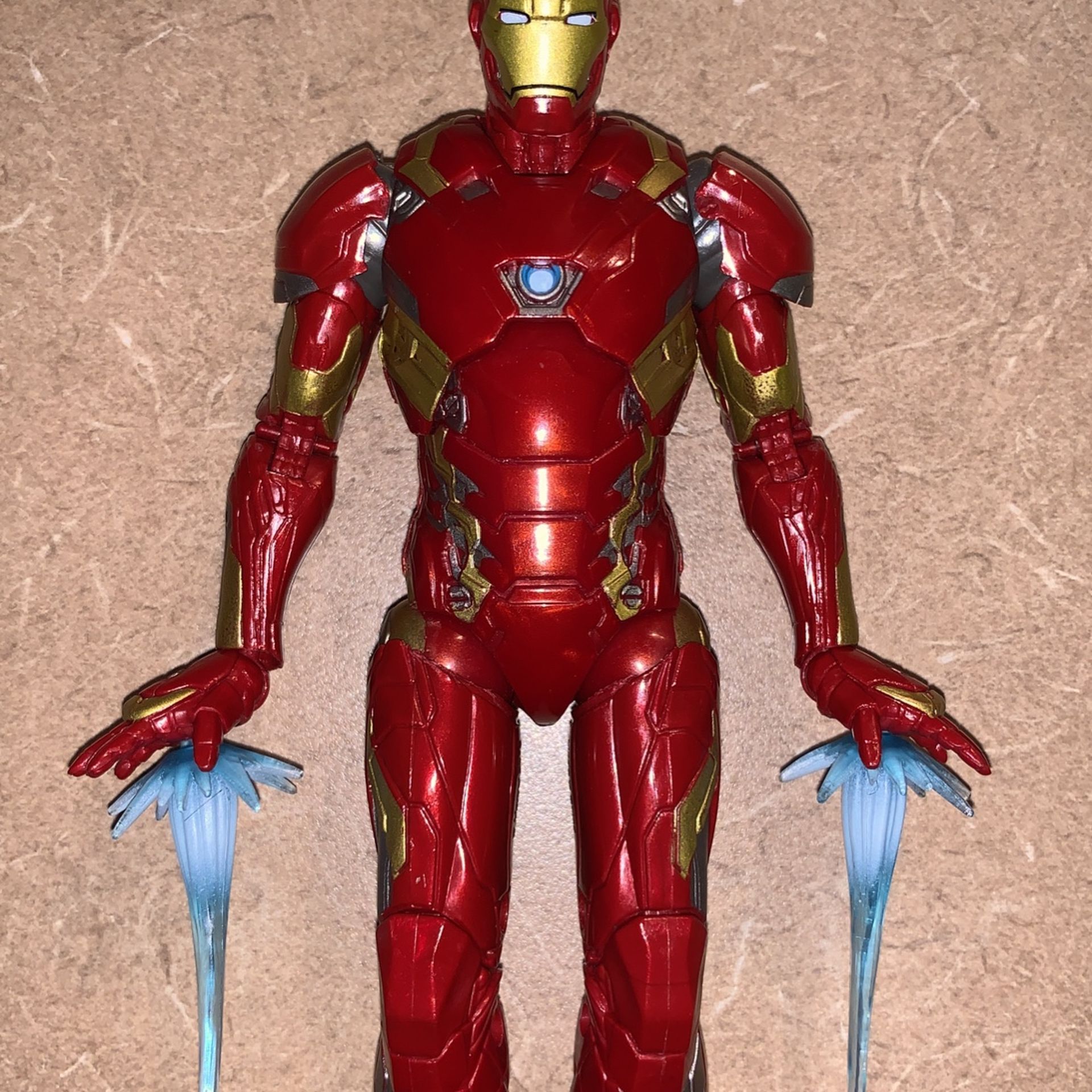 Marvel legends “Captain America Civil War” Ironman Action Figure