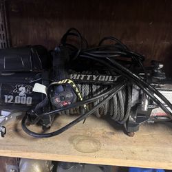 Smittybuilt 12000 Lb 12V.  Winch