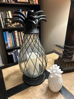 Metal Pineapple Lamp