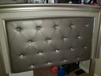 Headboard queen size
