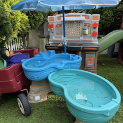 Water Table With Umbrella 