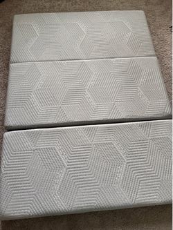 Queen size trifold bed