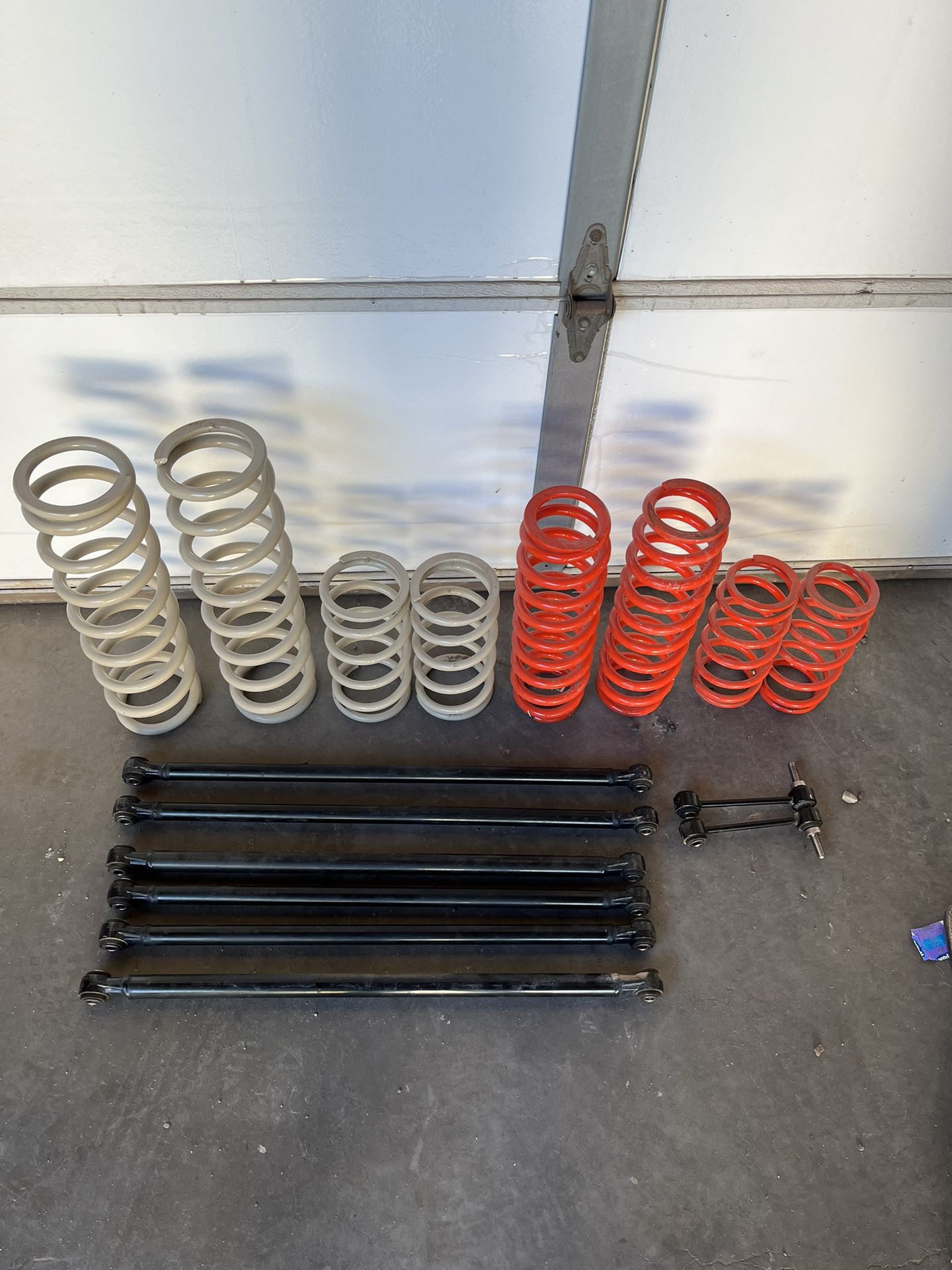 Can am x3 72’ Radius Rods, Springs rear sway bar links