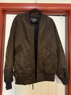 Men’s brown Bomber jacket