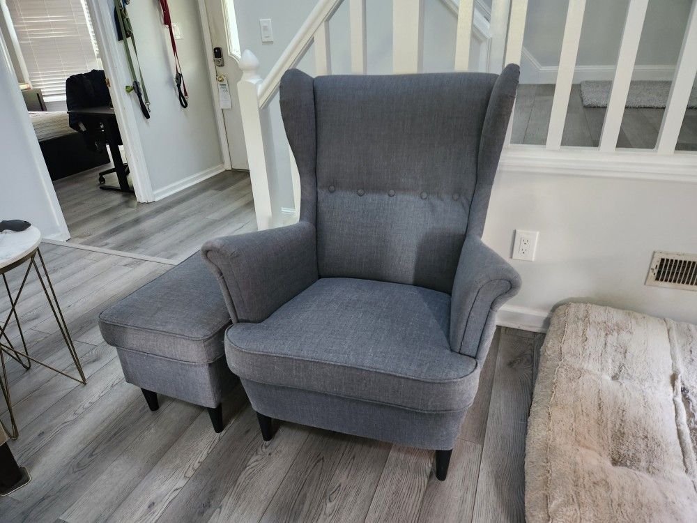 2 Sets Of Matching Chair With Ottoman