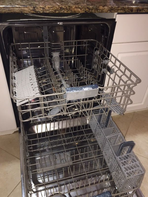 Samsung Dishwasher for Sale in St. Petersburg, FL - OfferUp