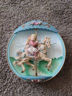 Carousel Daydreams "Swept Away" Bradford Exchange 1994 Musical Plate