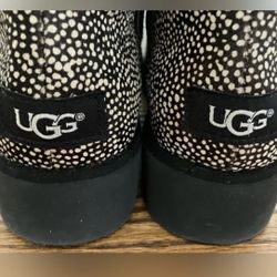 New  Ugg Genuine Calf Boots Size 9
