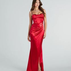Windsor Formal Satin Corset Mermaid Dress Red