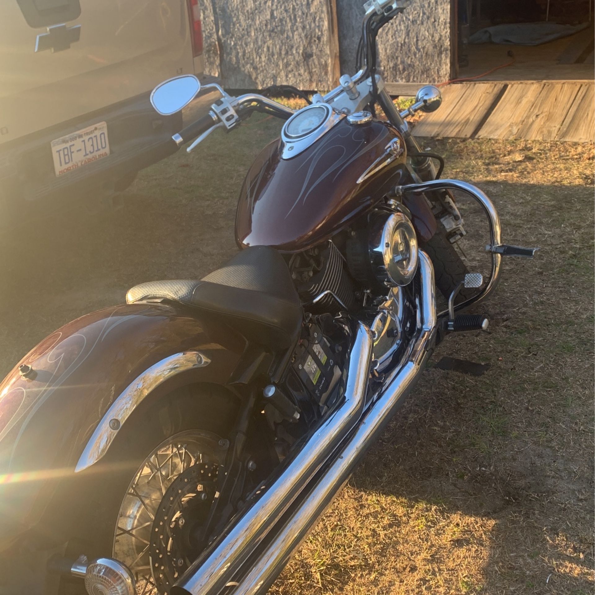 07 Yamaha Vstar 1100 3000$ OBO