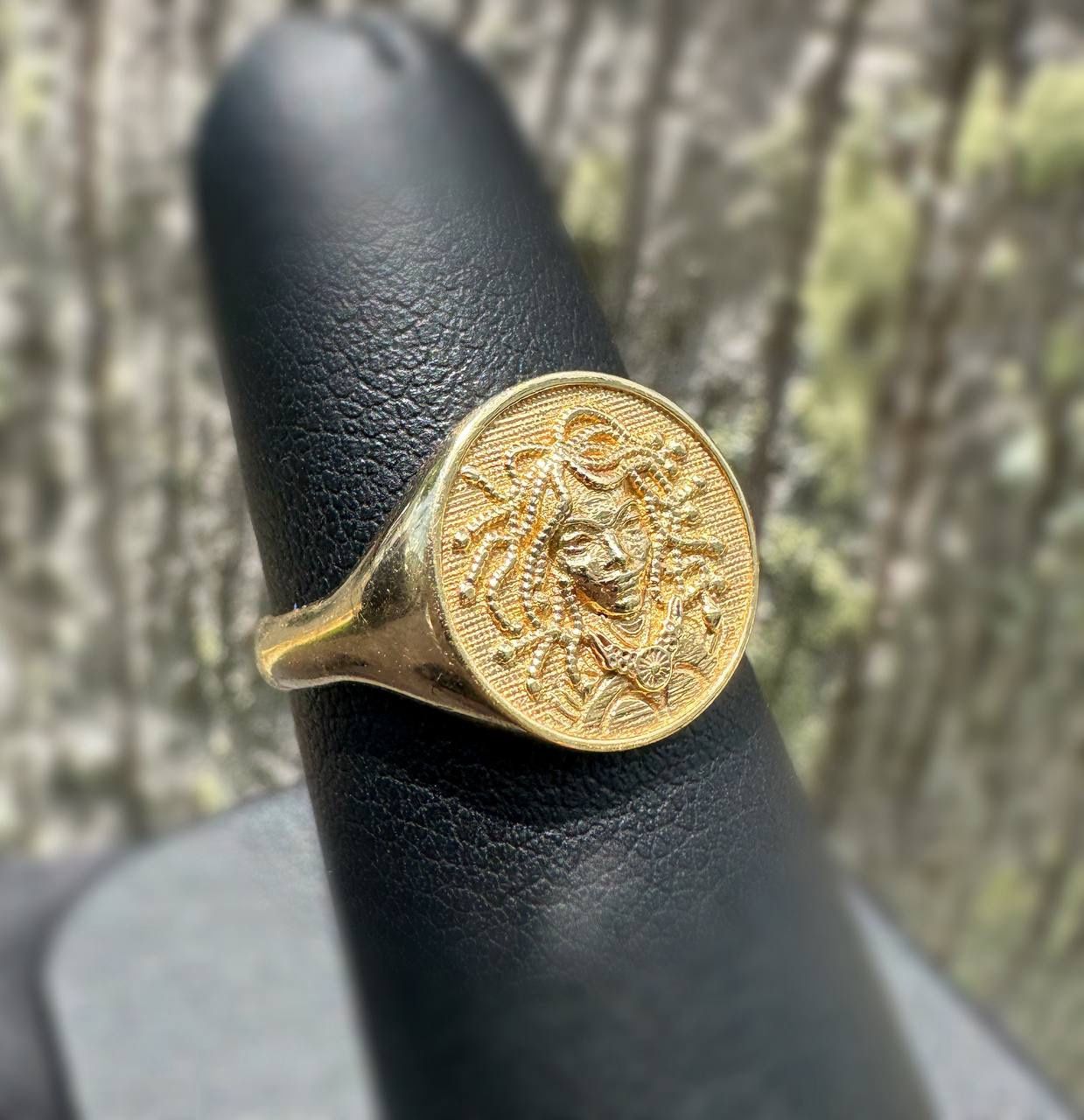 Jewelry 14k solid yellow gold Medusa lady ring size 7.00