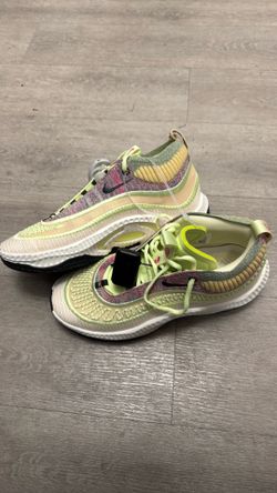 Nike Cosmic Unity 3