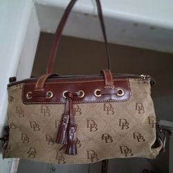 Dooney And Bourke