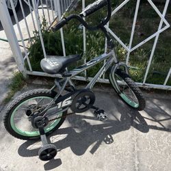 Bike With Training Wheels 