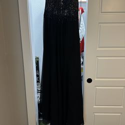 Black Terra Costa Prom/ Formal Dress Size 14!! 