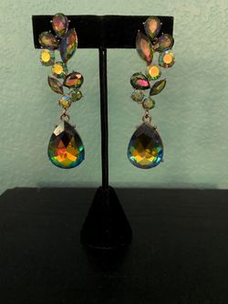 Earrings - Glass Stone - Clipped