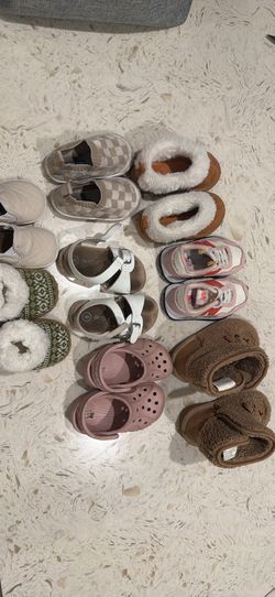 Baby Shoes Bundle (Sizes 4–6, 9–12 Months) – Multiple Styles