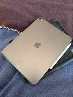 iPad Pro 13” M4 with Apple Pencil and Case