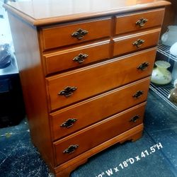 Rock Maple Colonial Bureau / Wooden Maple Chest Of Drawers / Maple Dresser / Quality Furniture 