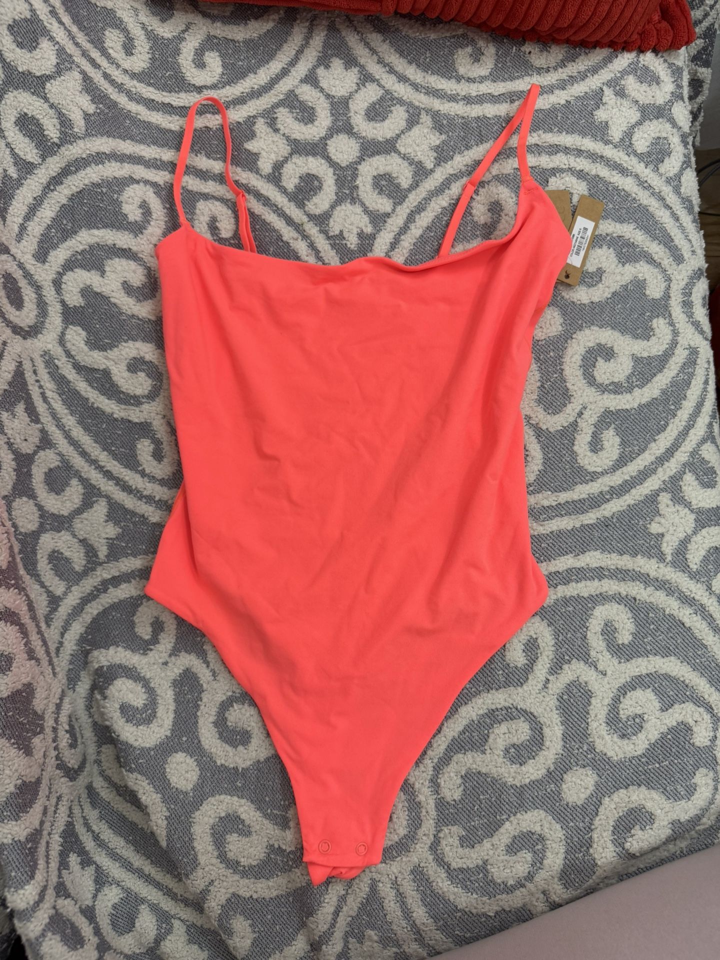 Skims Size Small Nectarine Fits Everybody Cami Bodysuit NWT AP-BST-0066
