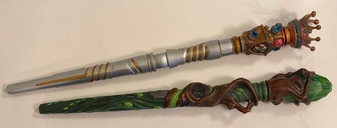 Great Wolf Lodge MagiQuest Wands Crown Topper & Green Forest Vine