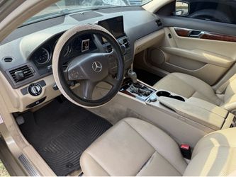 Mercedes Benz 210 C300