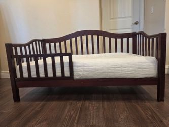 Fairly Used Toddler Bed & Waterproof Matress