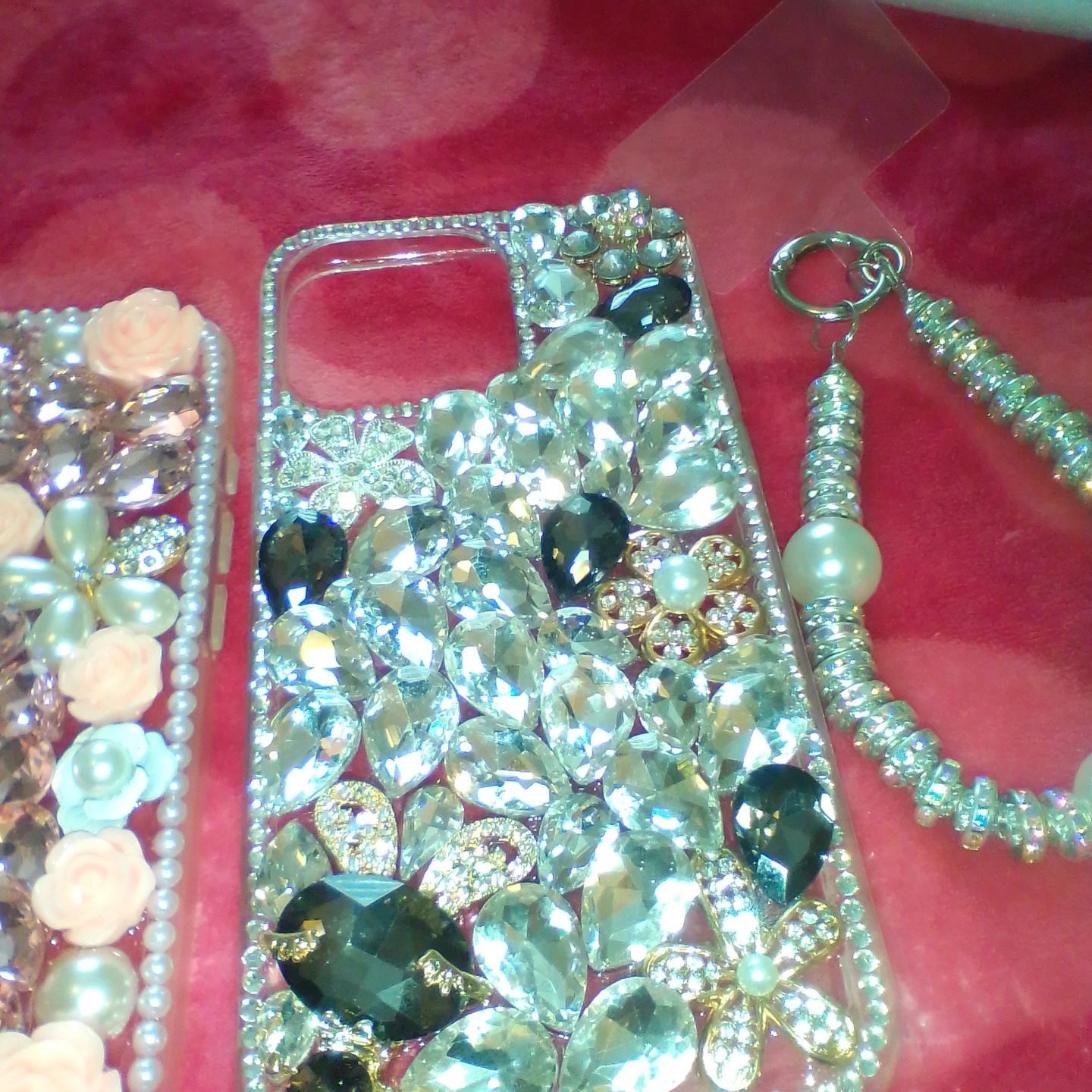 Luxury sparkling rhinestone iPhone cases heart designs flower designs