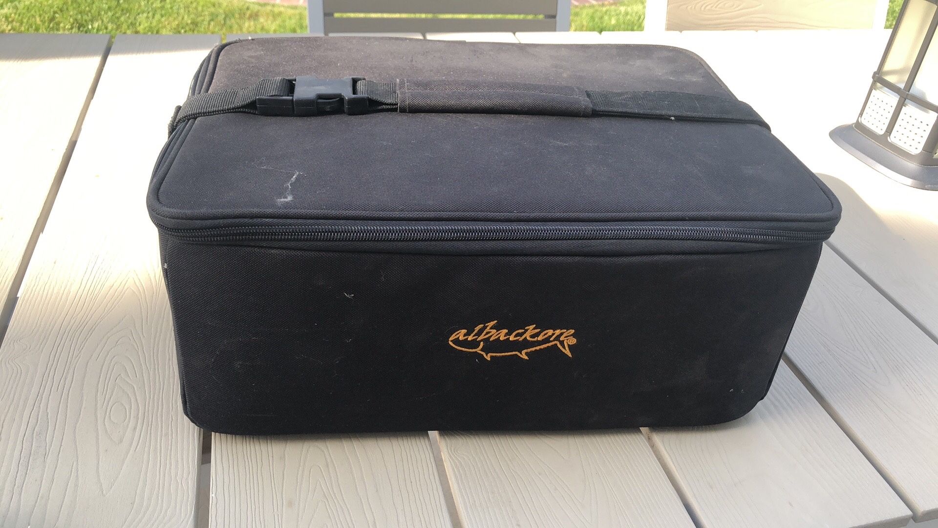 Albacore Fishing Reel Bag measures 16”x 7” x 12”.