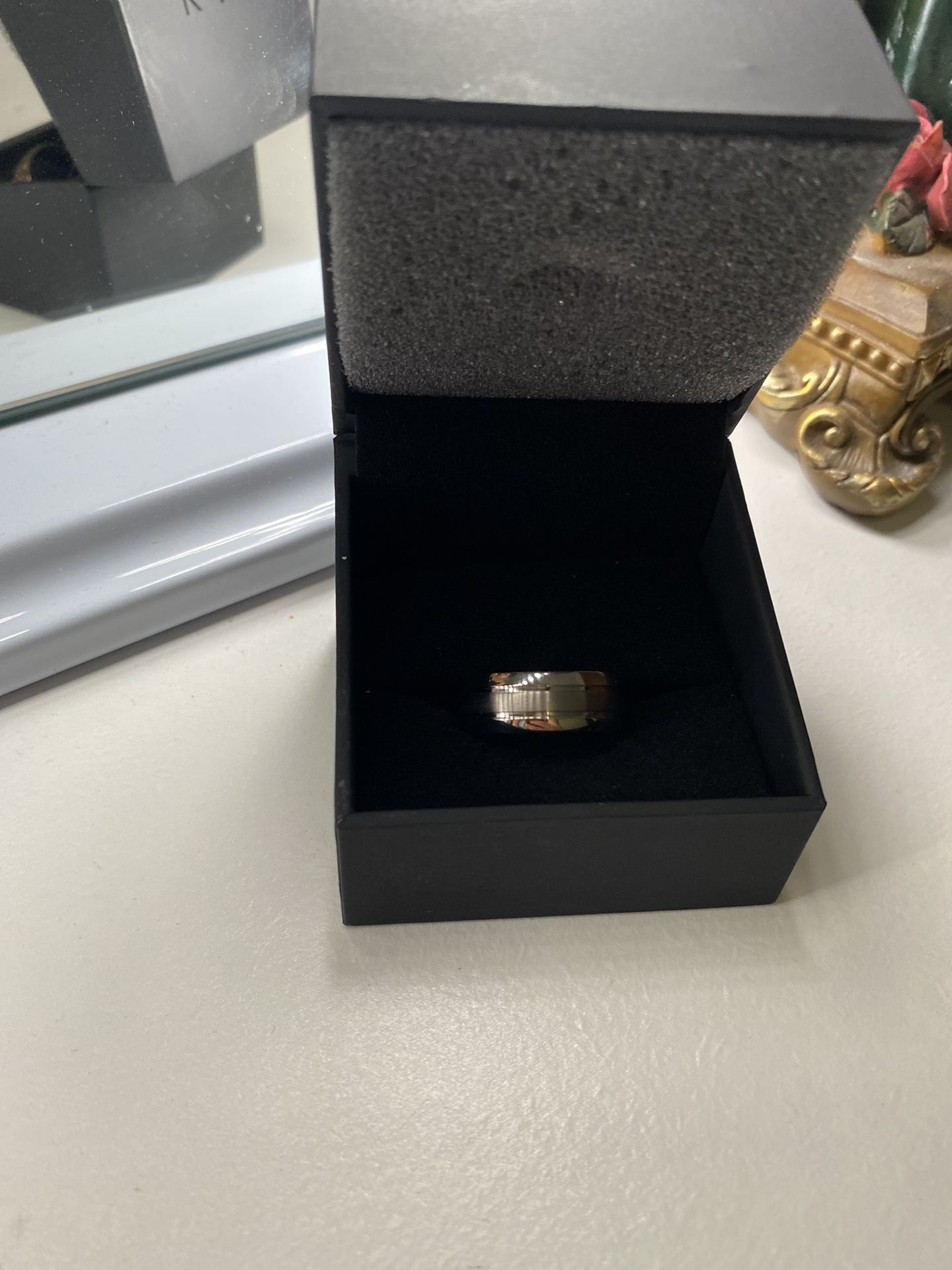 Mens Engagement/Promise Ring