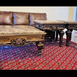 Like new Marble top coffee table set