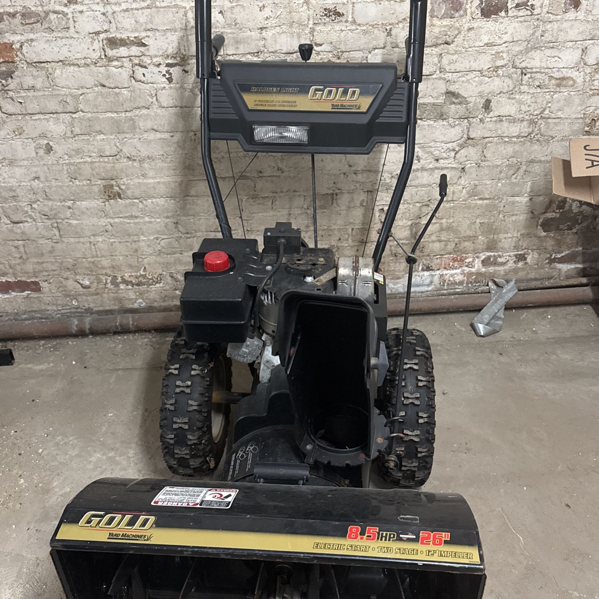 Gold Yard Snow Blower