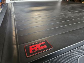 Toyota Tacoma roll up bed cover