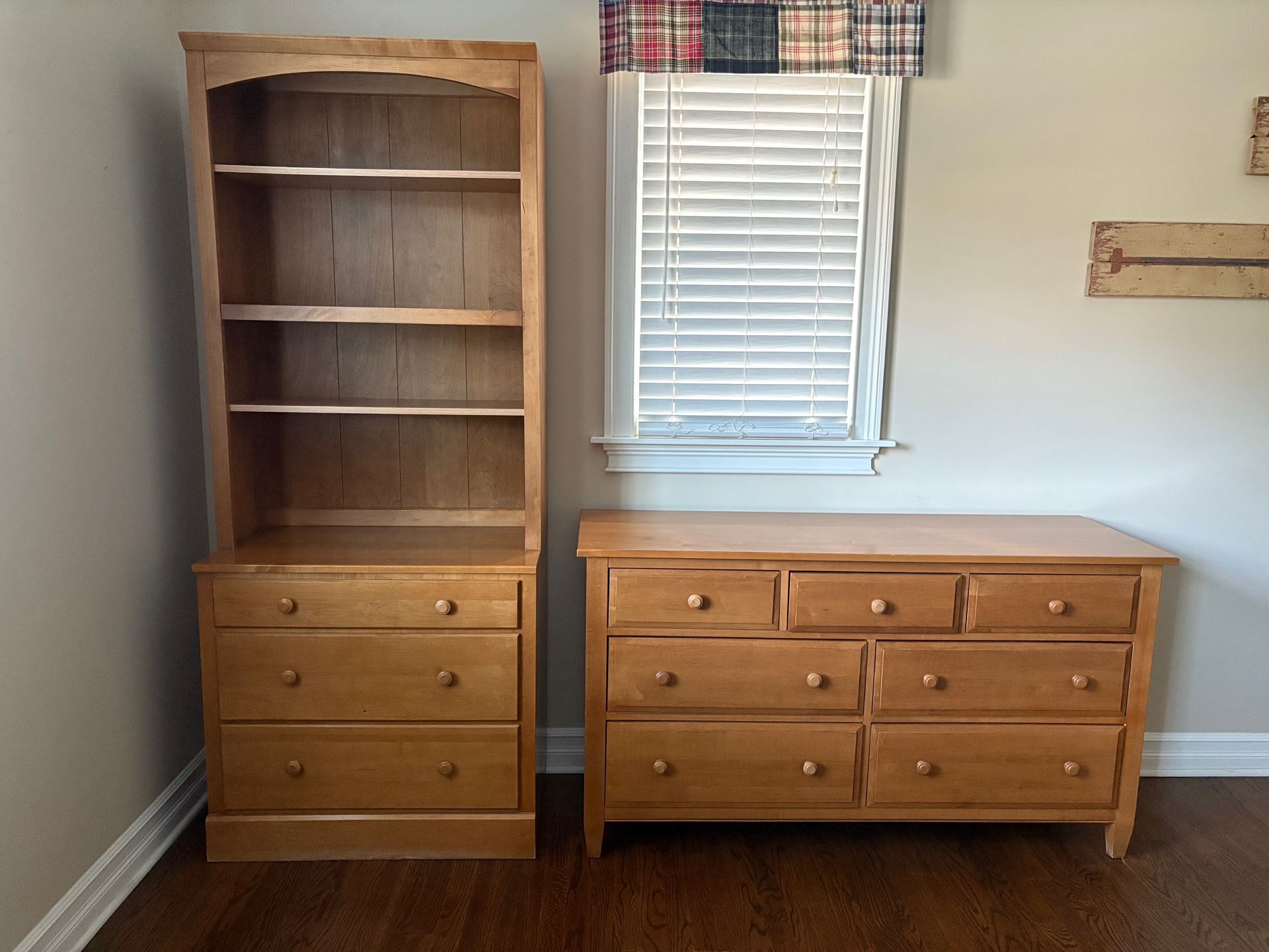 2 Ethan Allen Dresser / Chest of Drawers Lot - Solid Wood - Bookcase / Hutch / Shelves