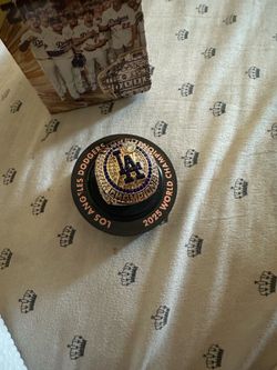 Dodger ring