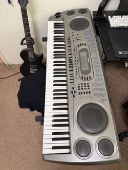 Casio Electric Keyboard Piano