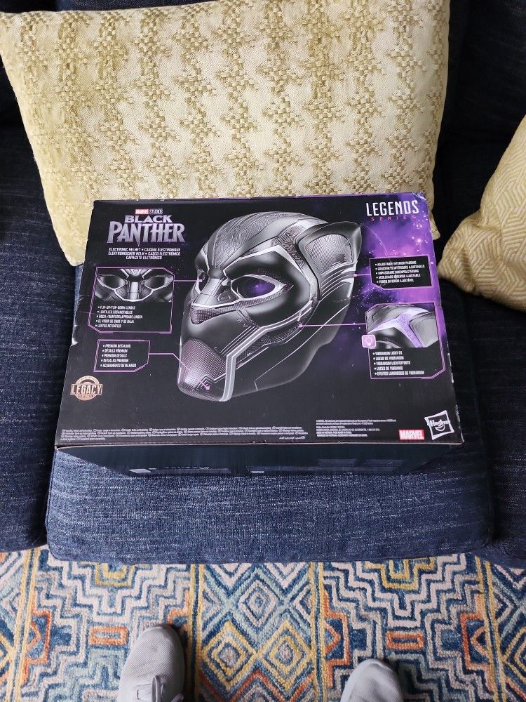 Black Panther Marvel Legends Light Up Mask