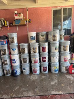 Pintura para interior y exterior $65 la cubeta