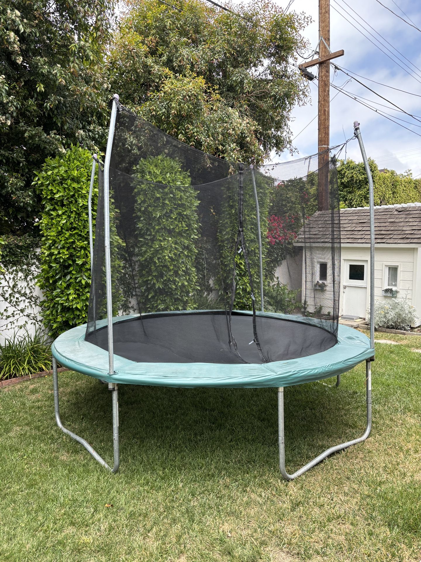 10’ Trampoline