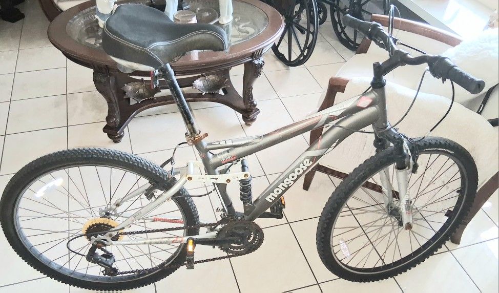 mongoose bike 26 bicicleta works good