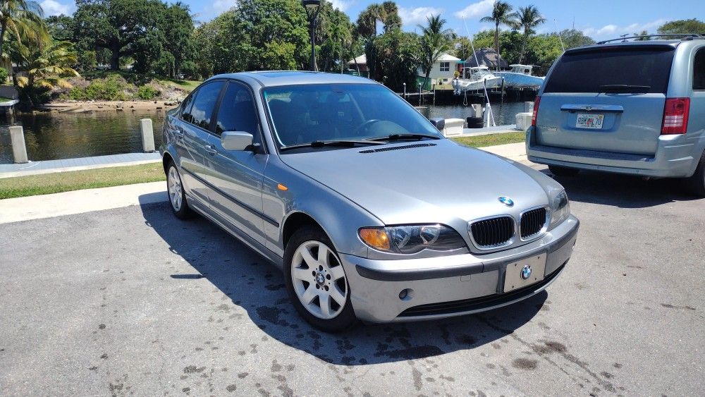 2004 BMW 325xi