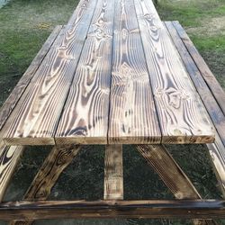 8 ft picnic table seats 10 people