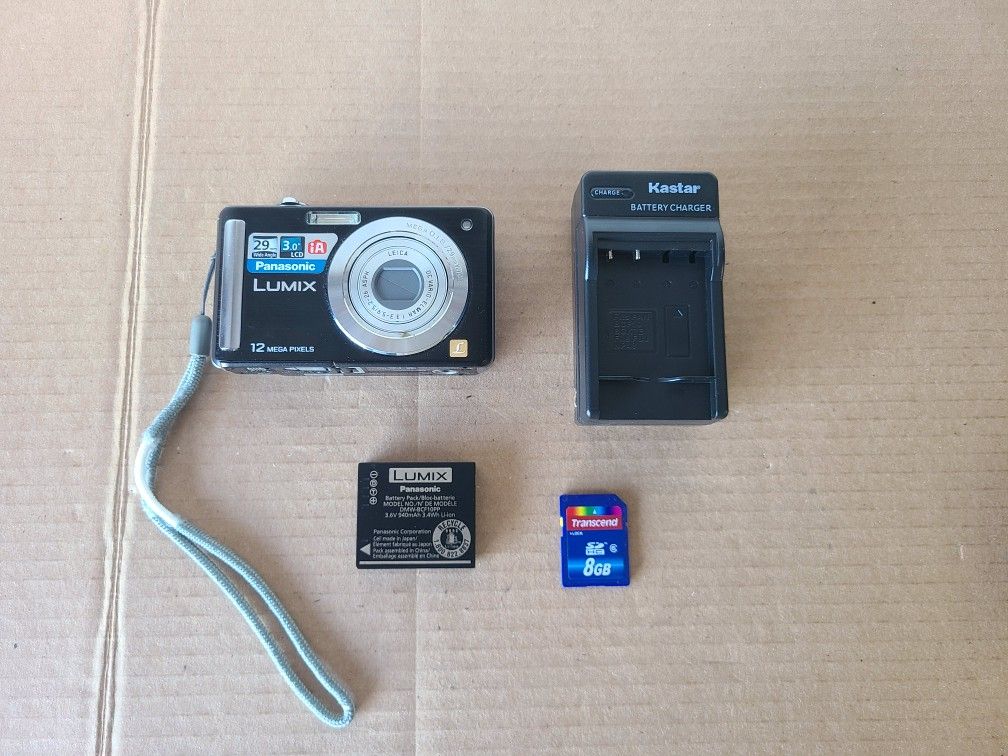 Panasonic LUMIX DMC-FS25 12.1MP Digital Camera