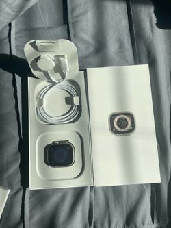 Apple Watch Ultra 49mm GPS + Cellular – Original Box & Charger Included