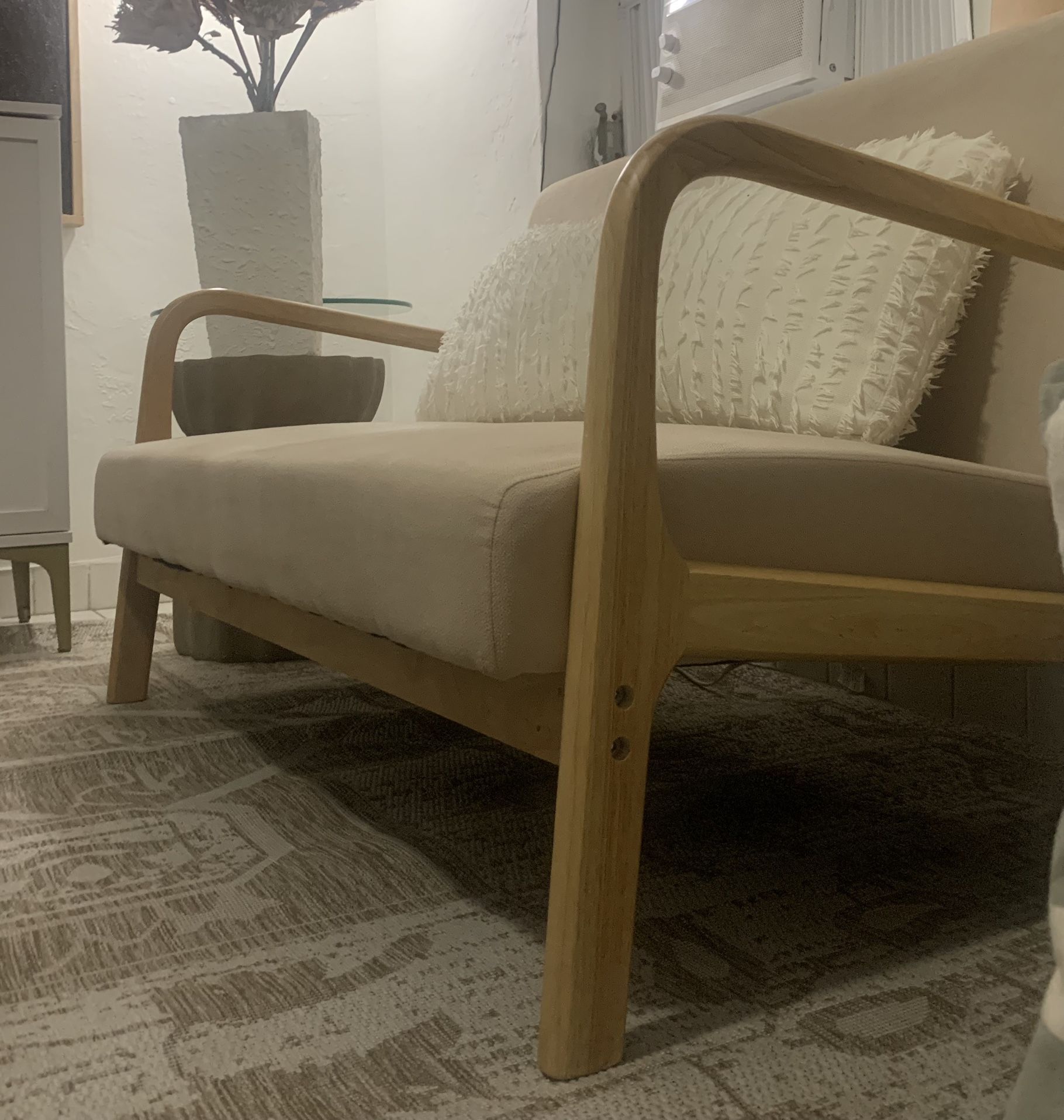 Avonta 47.6" Upholstered Loveseat