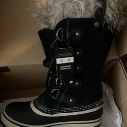 Sorel  Winter Boots Brand New Never Used