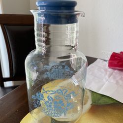 Pyrex Juice Carafe 7520 Blue Baskets